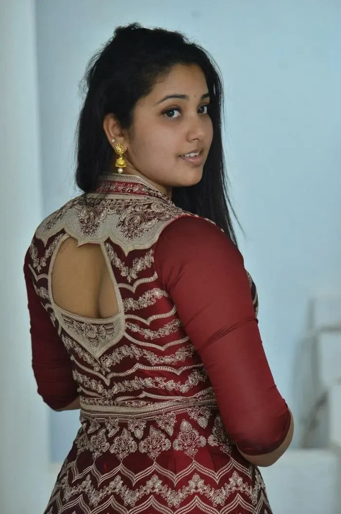 BEAUTIFUL TELUGU GIRL HIMANSEE IN MAROON GOWN